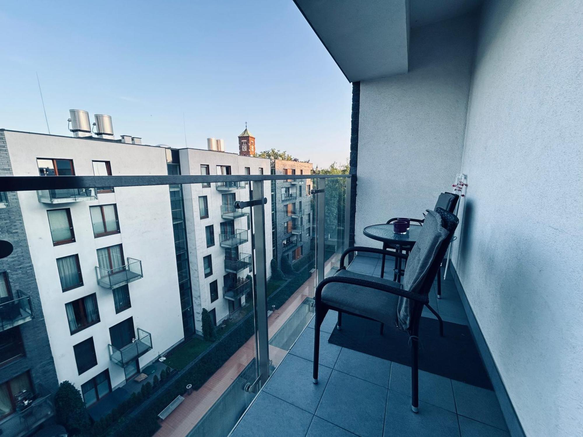 Apartmentprestige Central Station Krasków Exterior foto